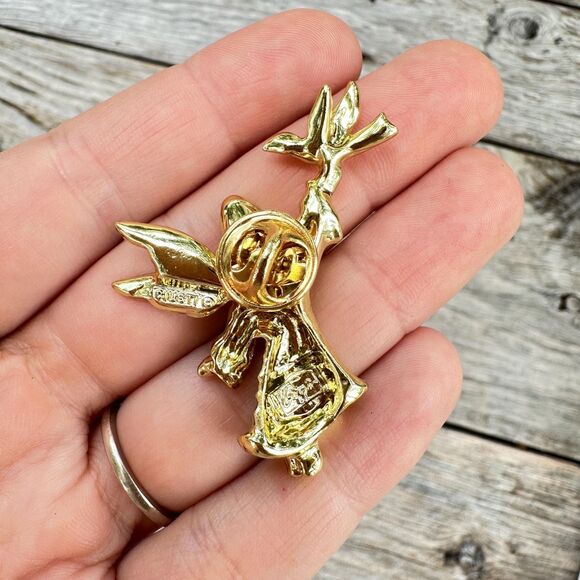Vintage Jewelry Gold Tone Angel With Dove Pin Angel brooch religious brooch - Picture 3 of 5